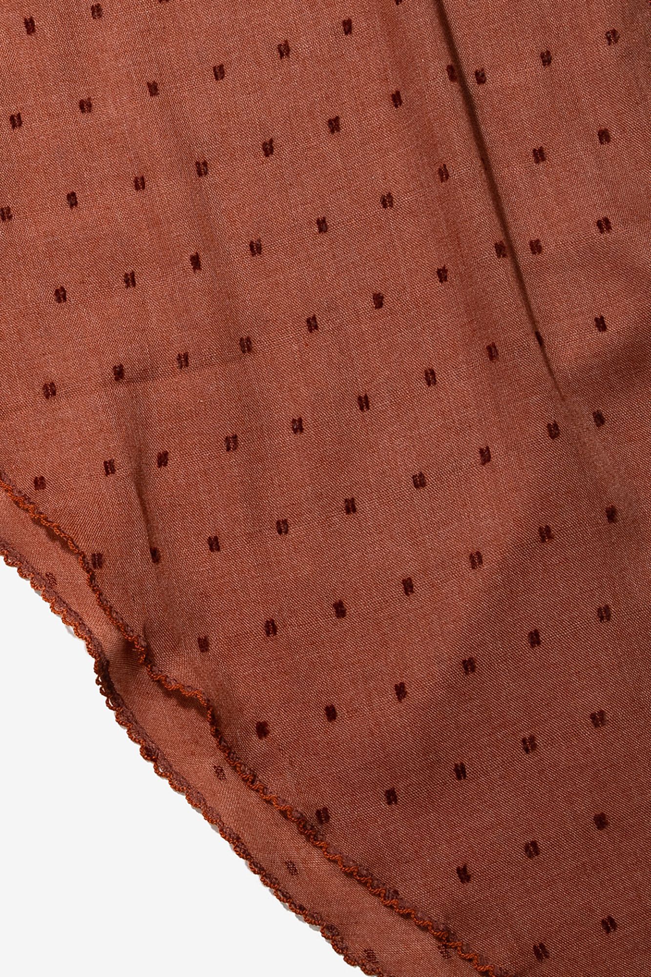 Vilanova Pa&ntilde;uelo triangular bordado