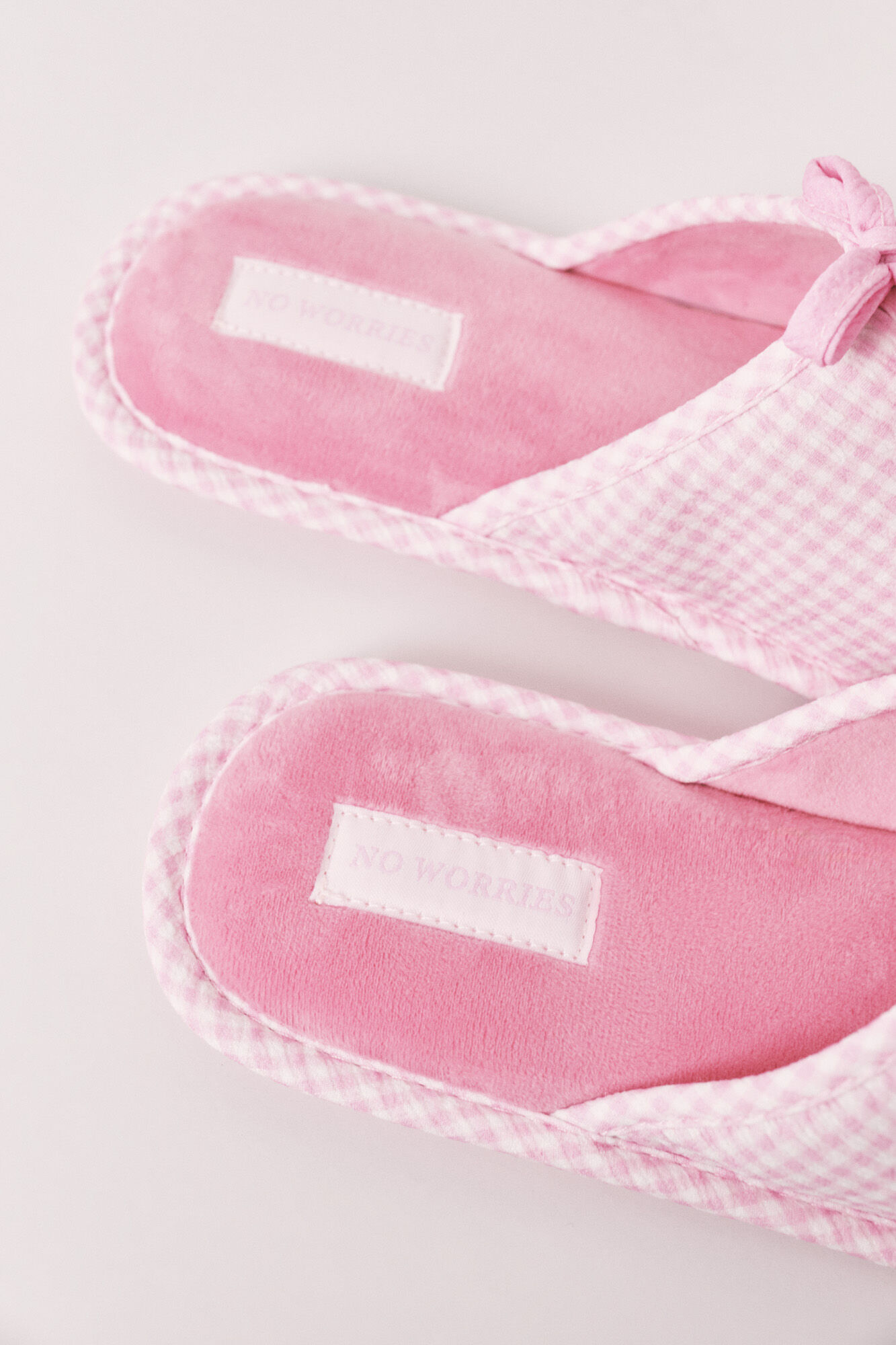 Women'secret Pink gingham print bow slippers
