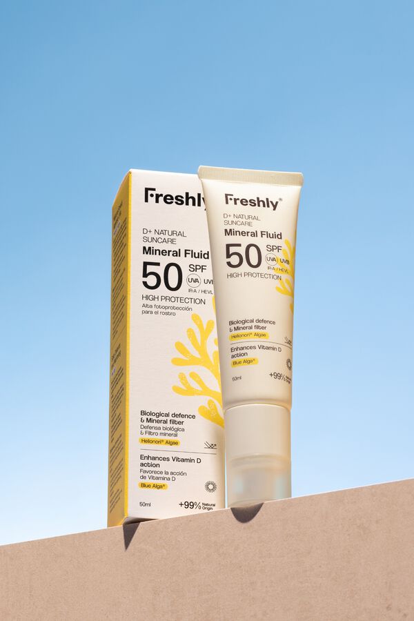 Freshly Cosmetics Facial Sunscreen SPF 50 white