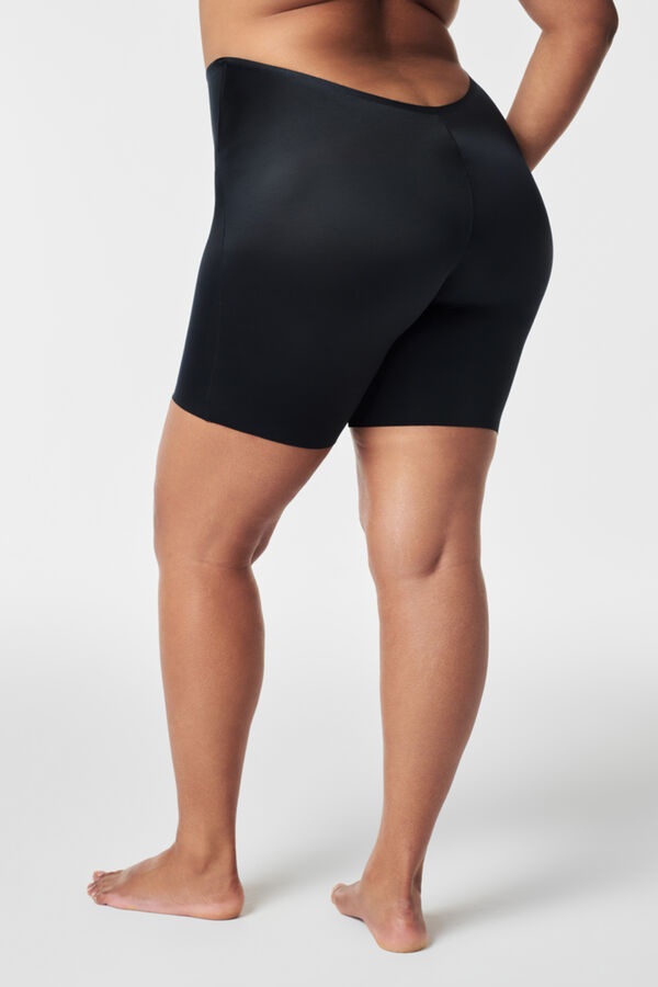 Spanx Unsichtbarer figurformend Slip Schwarz