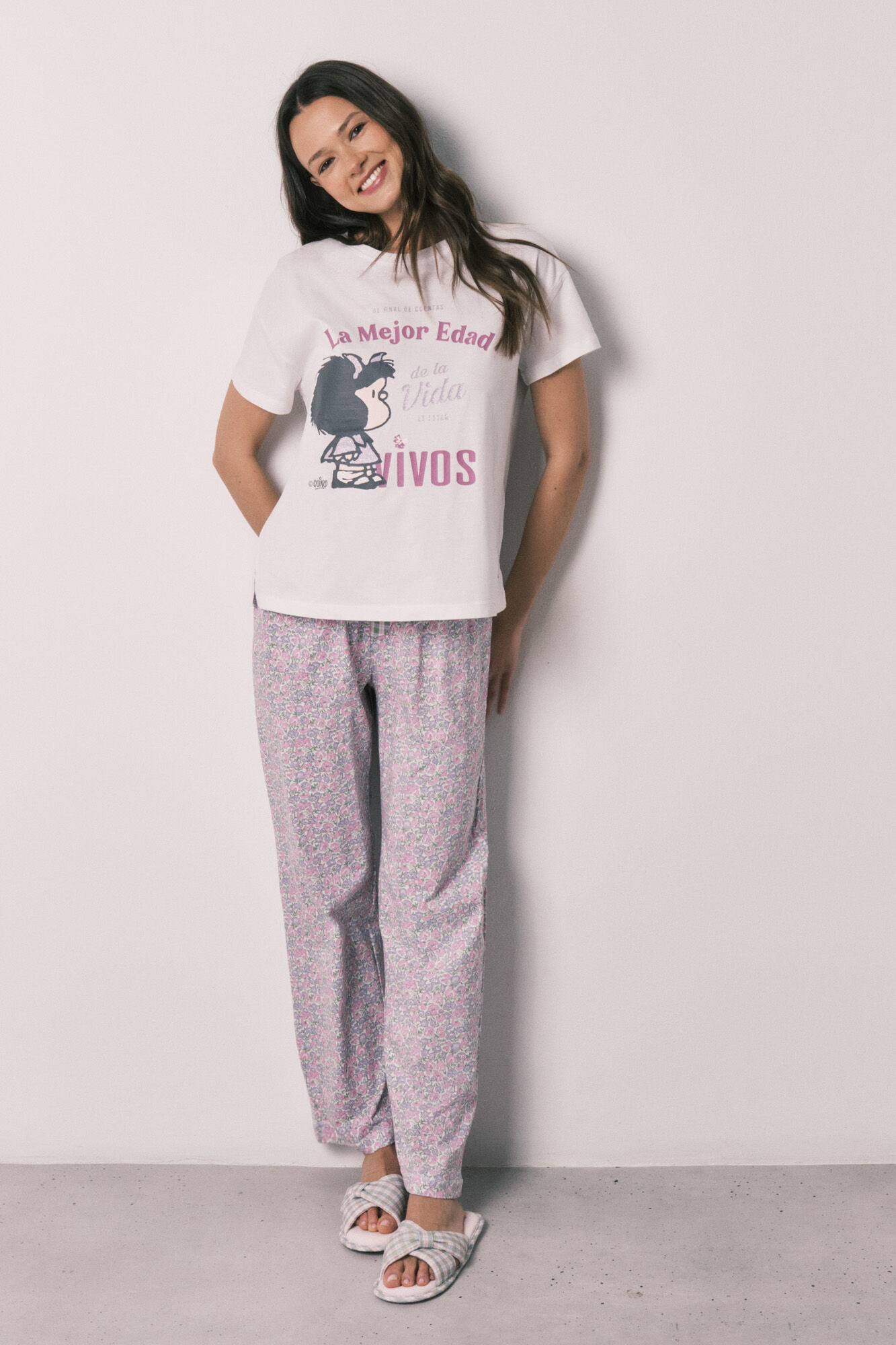 Women'secret Duga pamučna pidžama Mafalda sa cvetićima