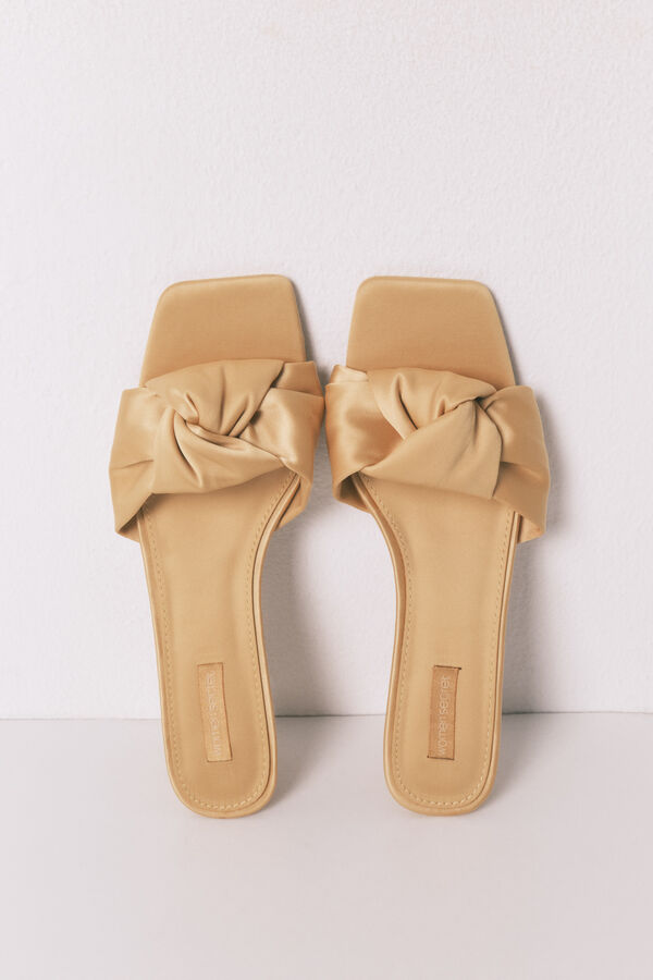 Women'secret Sandales talon chaton satin moutarde imprim&eacute;