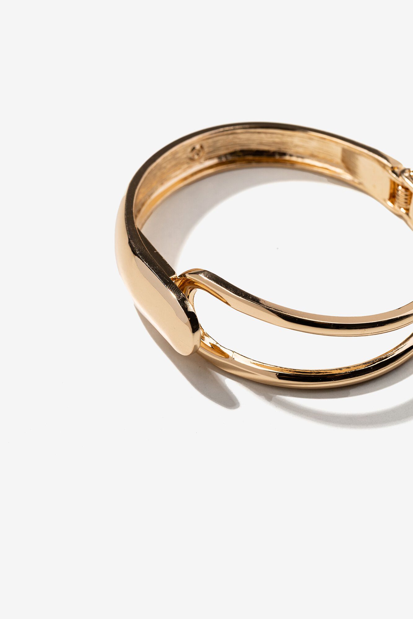 Vilanova Pulsera dorada minimalista