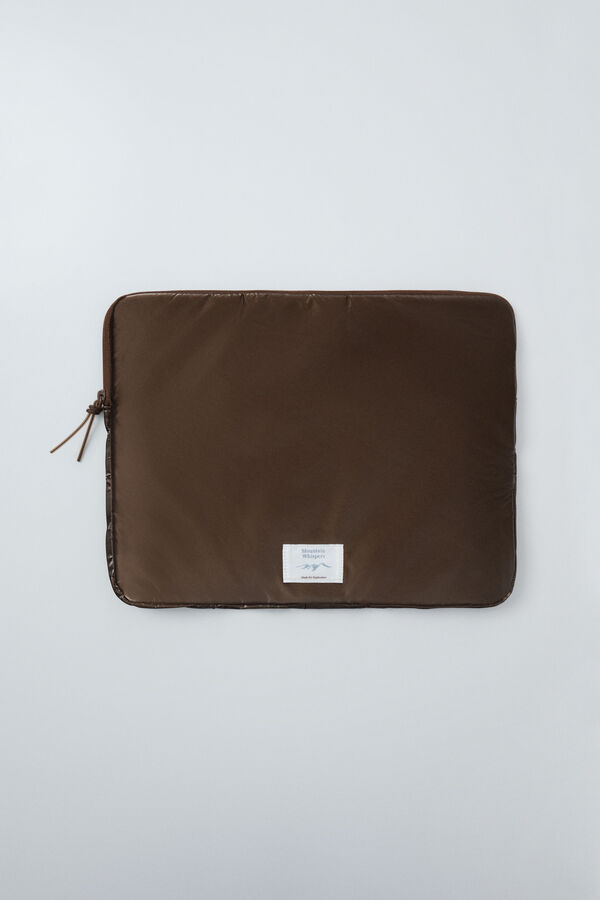 Women'secret Brown puffer laptop case nude