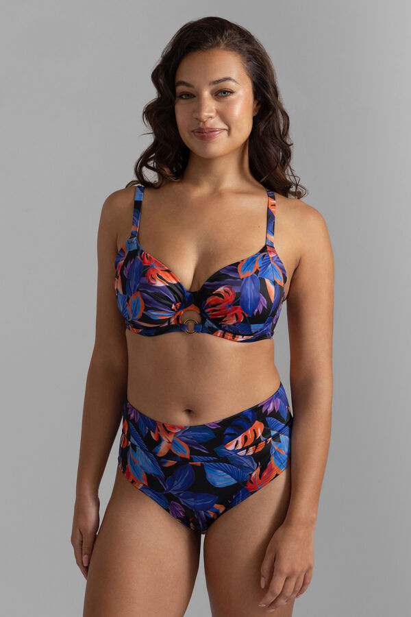 Dorina Braga completa Mercadona negro
