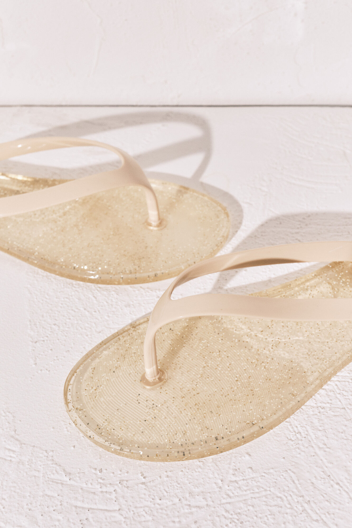 Women'secret Yellow glitter effect toe sandals