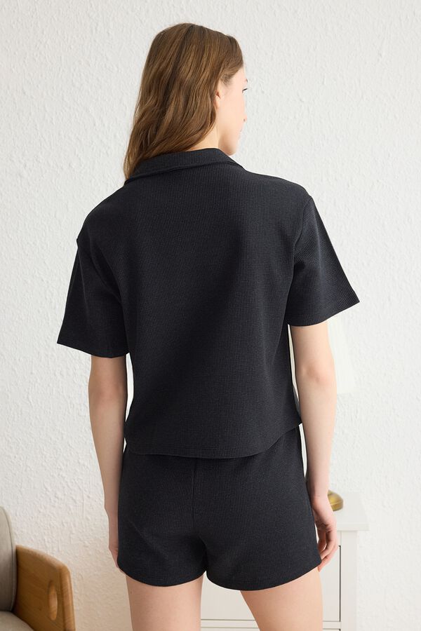 Trendyol Conjunto de pijama corto polo canal&eacute; gris