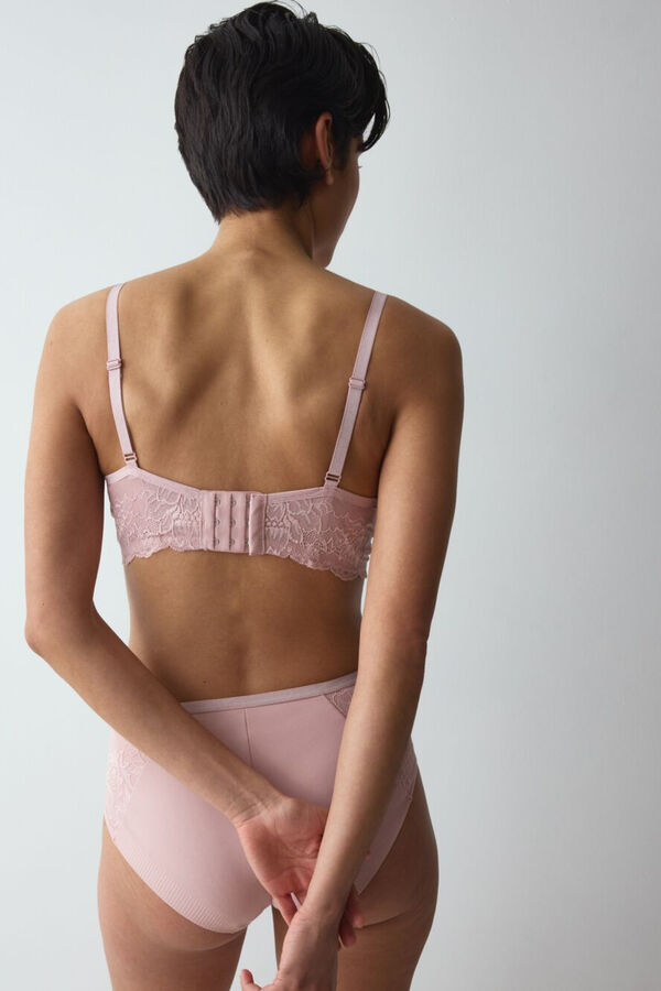 Triumph Shaping bra pink