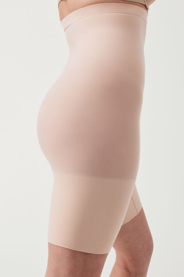 Womensecret Pantalón corto a media pierna de talle alto nude. SPANX nude