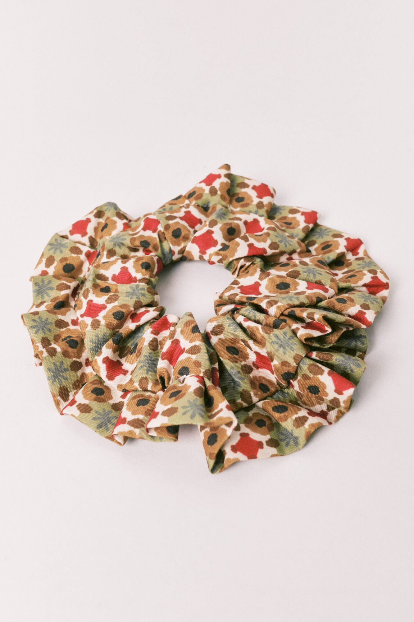Women'secret Green floral print scrunchie