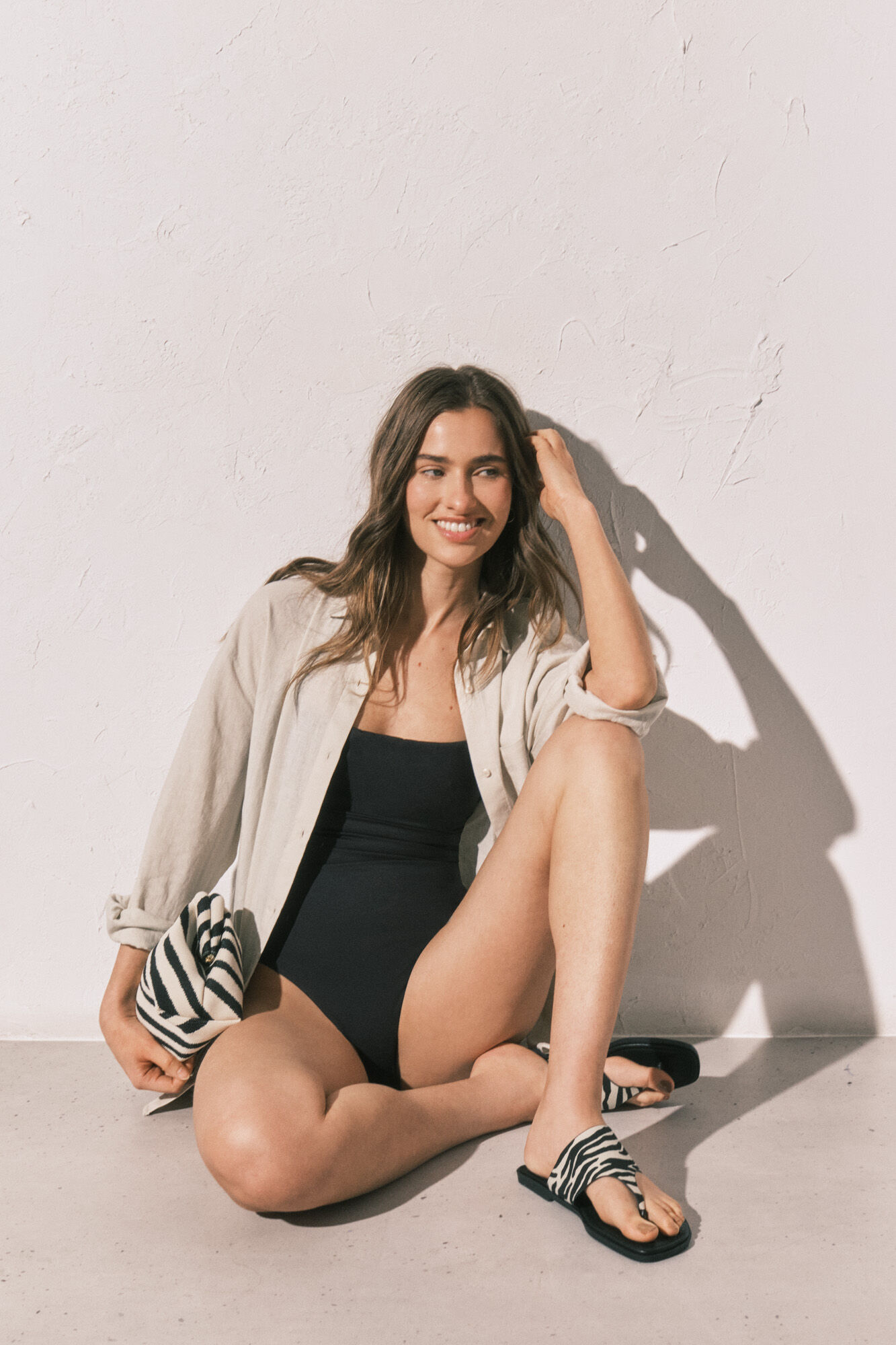 Women'secret Fato de banho moldador decote reto preto