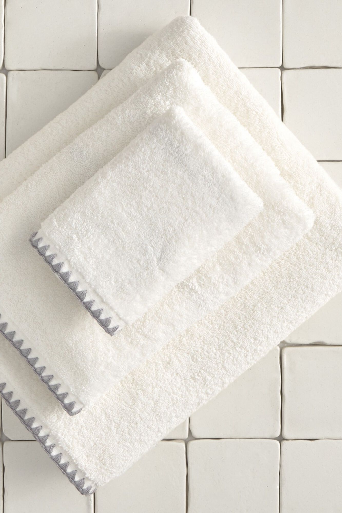 Textura Decorative topstitching bath towel