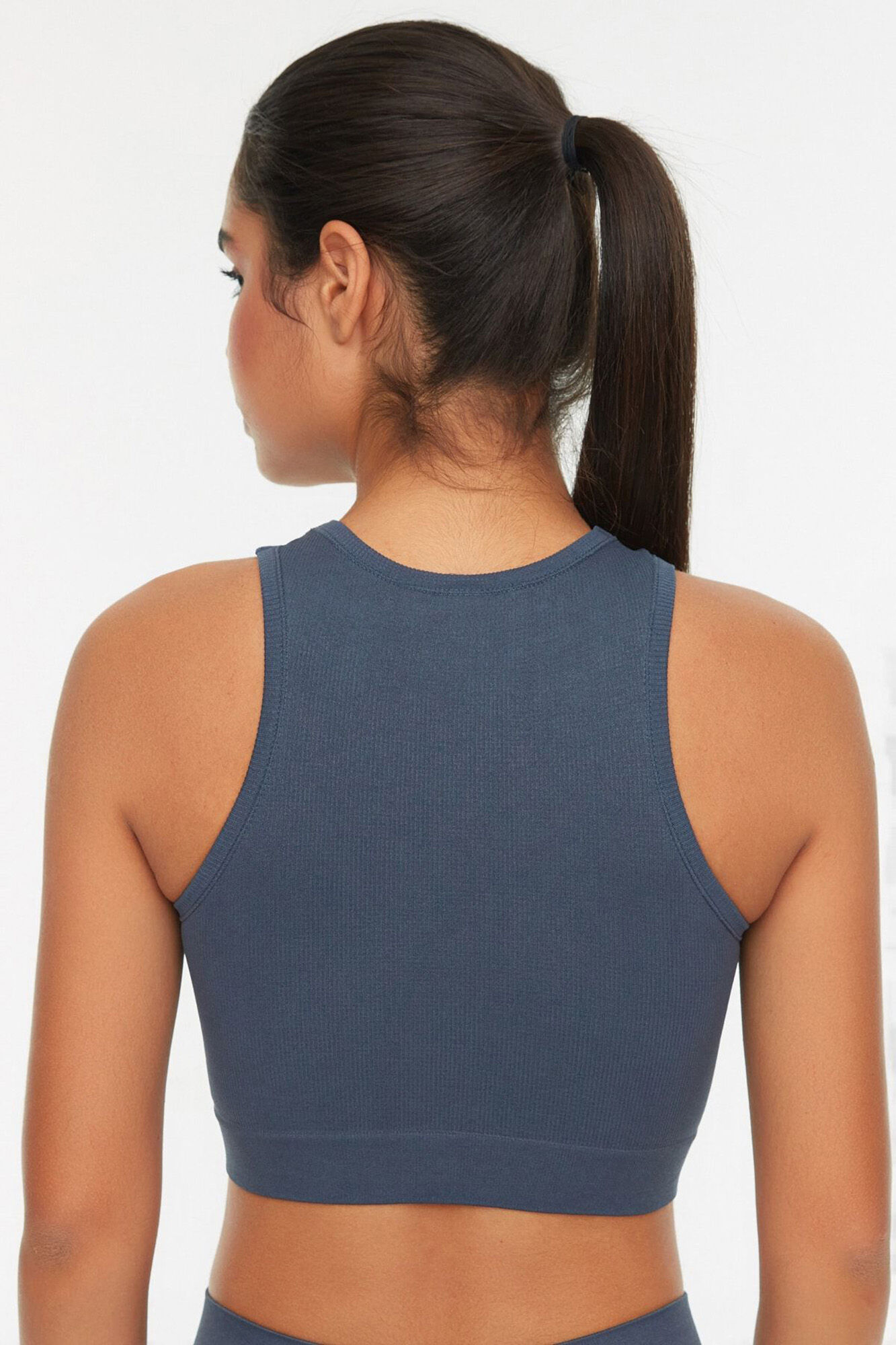 Trendyol Sujetador deportivo &iacute;ndigo sin costuras, acanalado, ligero y moldeador 