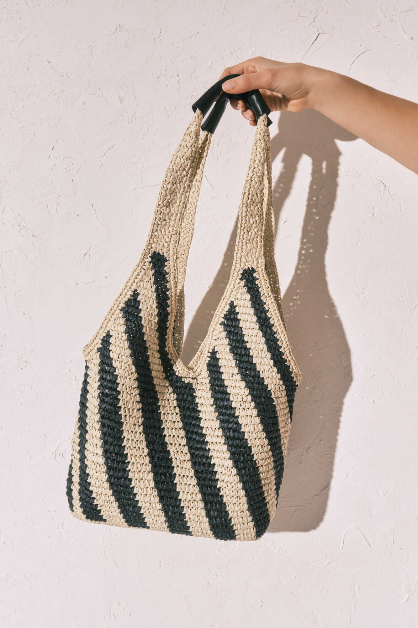 Women'secret Mala grande em r&aacute;fia com estampado zebra