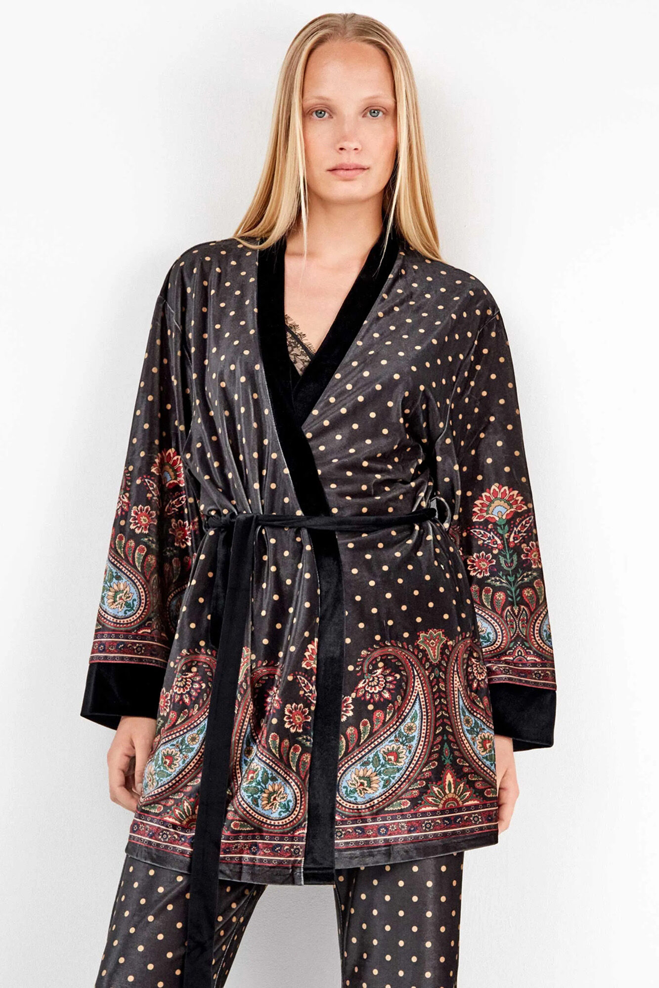 Gisela Velvet kimono robe