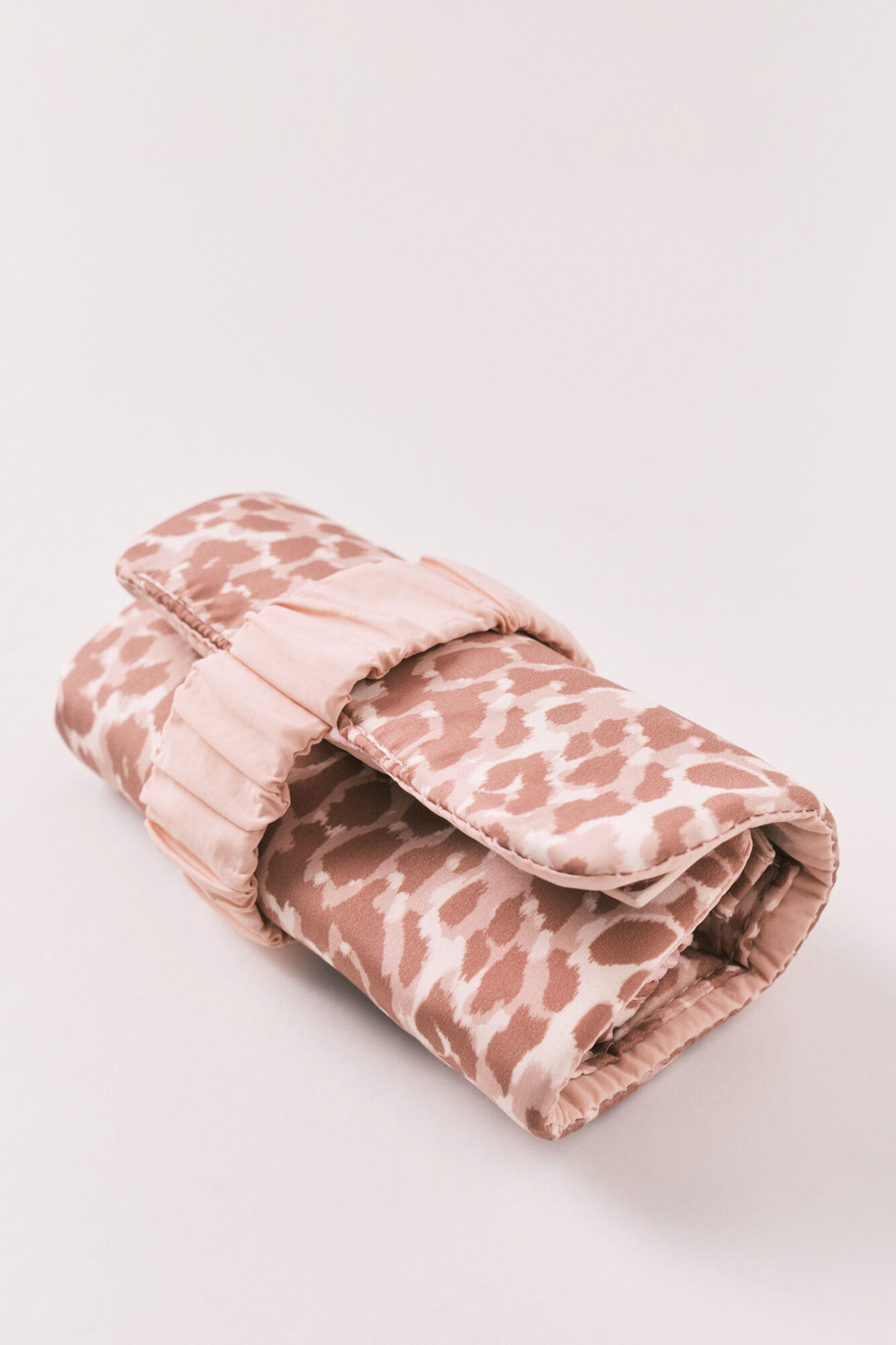 Women'secret Pink animal print roll-up jewellery box