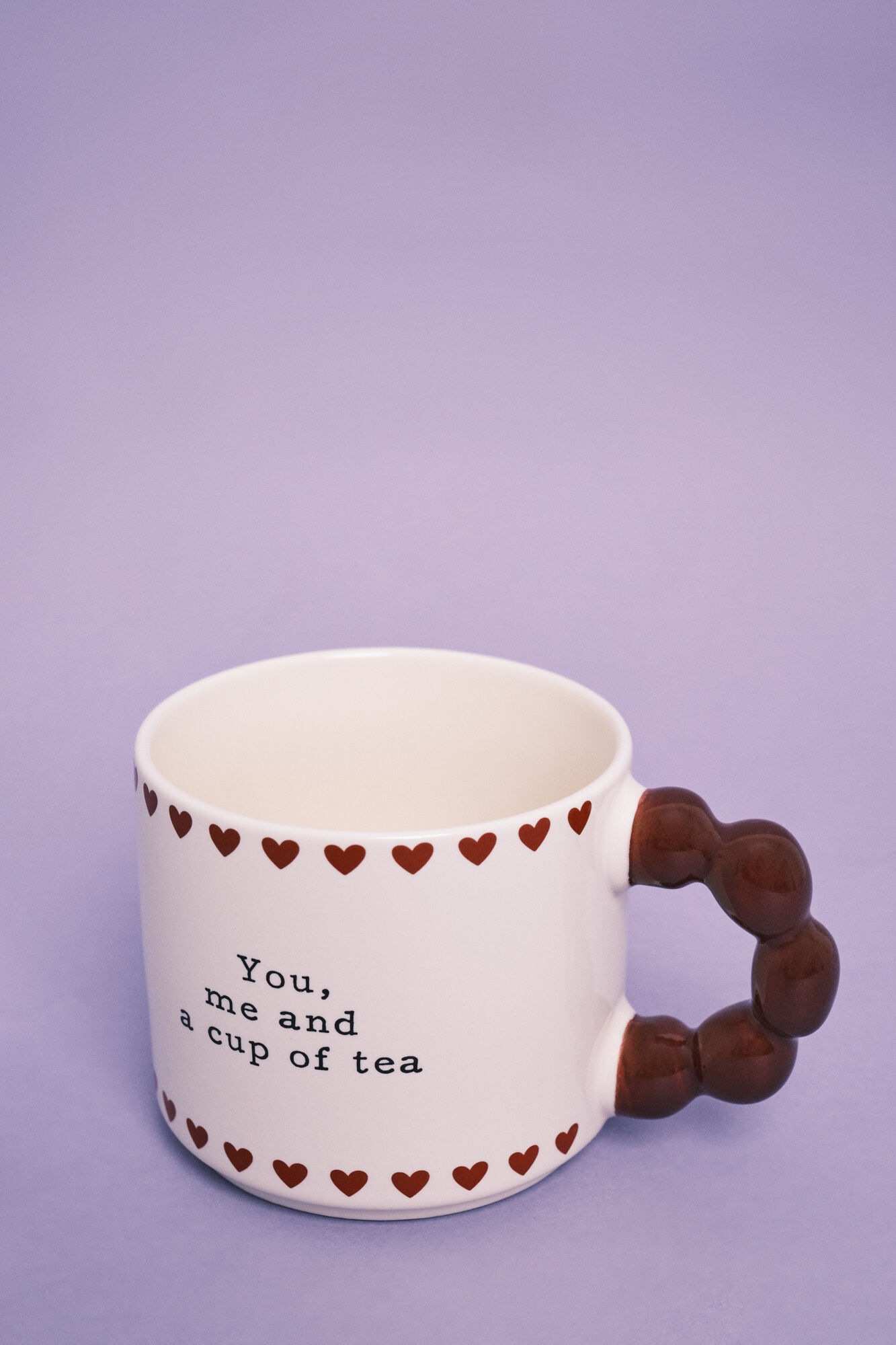 HI&BYE Tasse en c&eacute;ramique beige anse boules