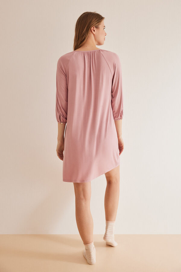 Womensecret Kratka ružičasta spavaćica od Ecovero™ tkanine Ružičasta