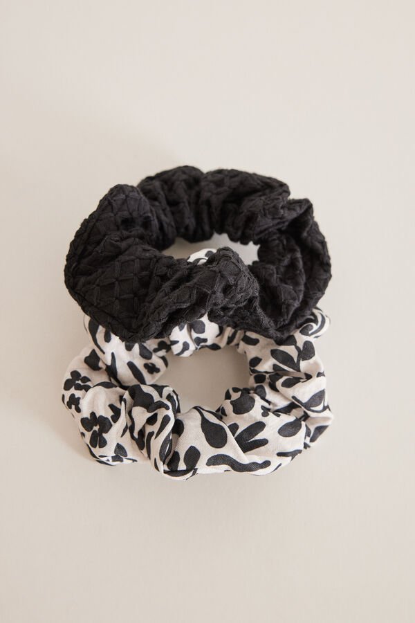 Womensecret Pack of 2 b&w floral scrunchies white