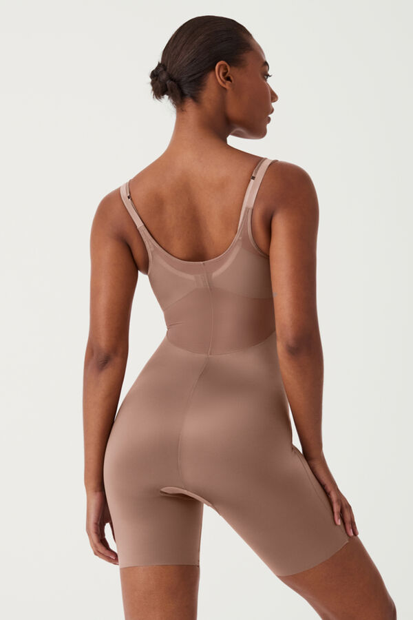 Spanx Body- Hose unterhalb der Brust aus T&uuml;ll und Satin. Shaping-Satin Nude