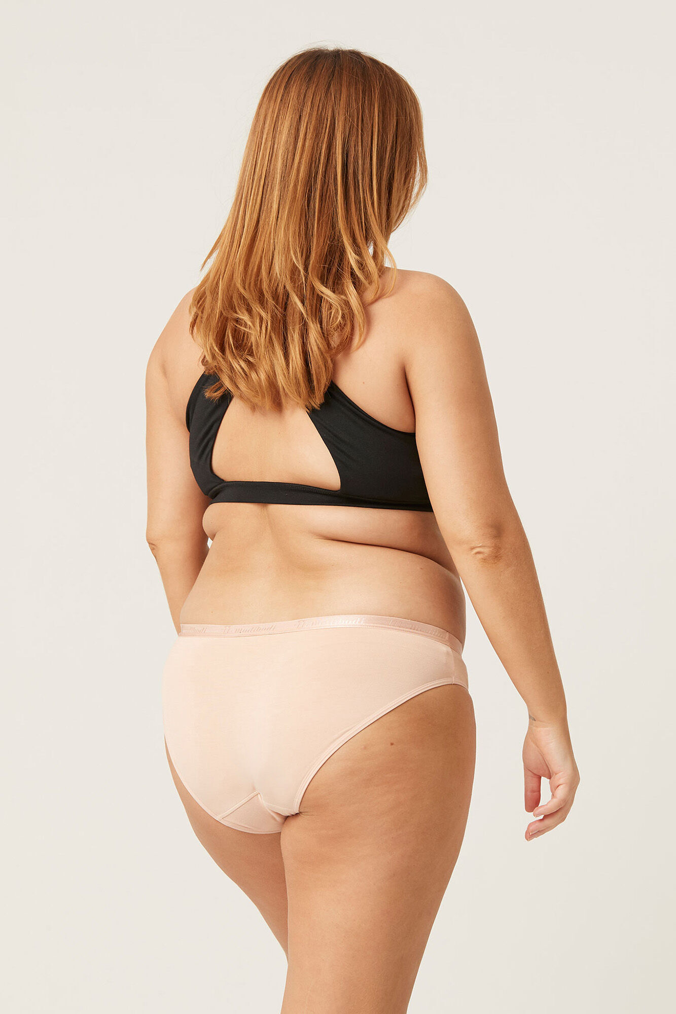 Modibodi Klasszikus bambusz menstru&aacute;ci&oacute;s női als&oacute; , k&ouml;nnyű &eacute;s k&ouml;zepes nedvsz&iacute;v&oacute; k&eacute;pess&eacute;ggel