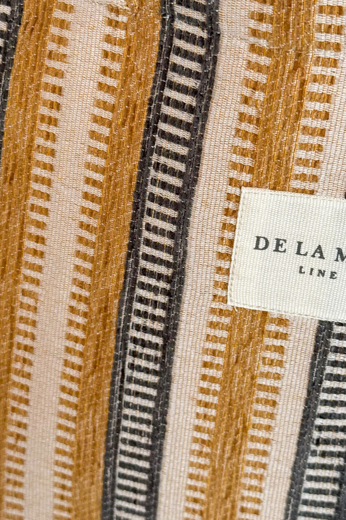 De La Mur Mala pequena Tron