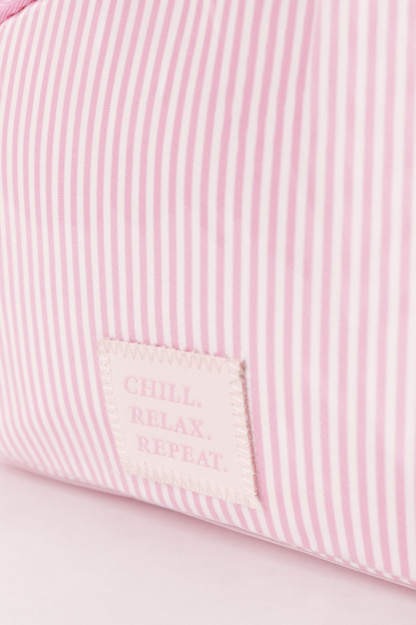 Women'secret Pink puffer checked and striped vanity case