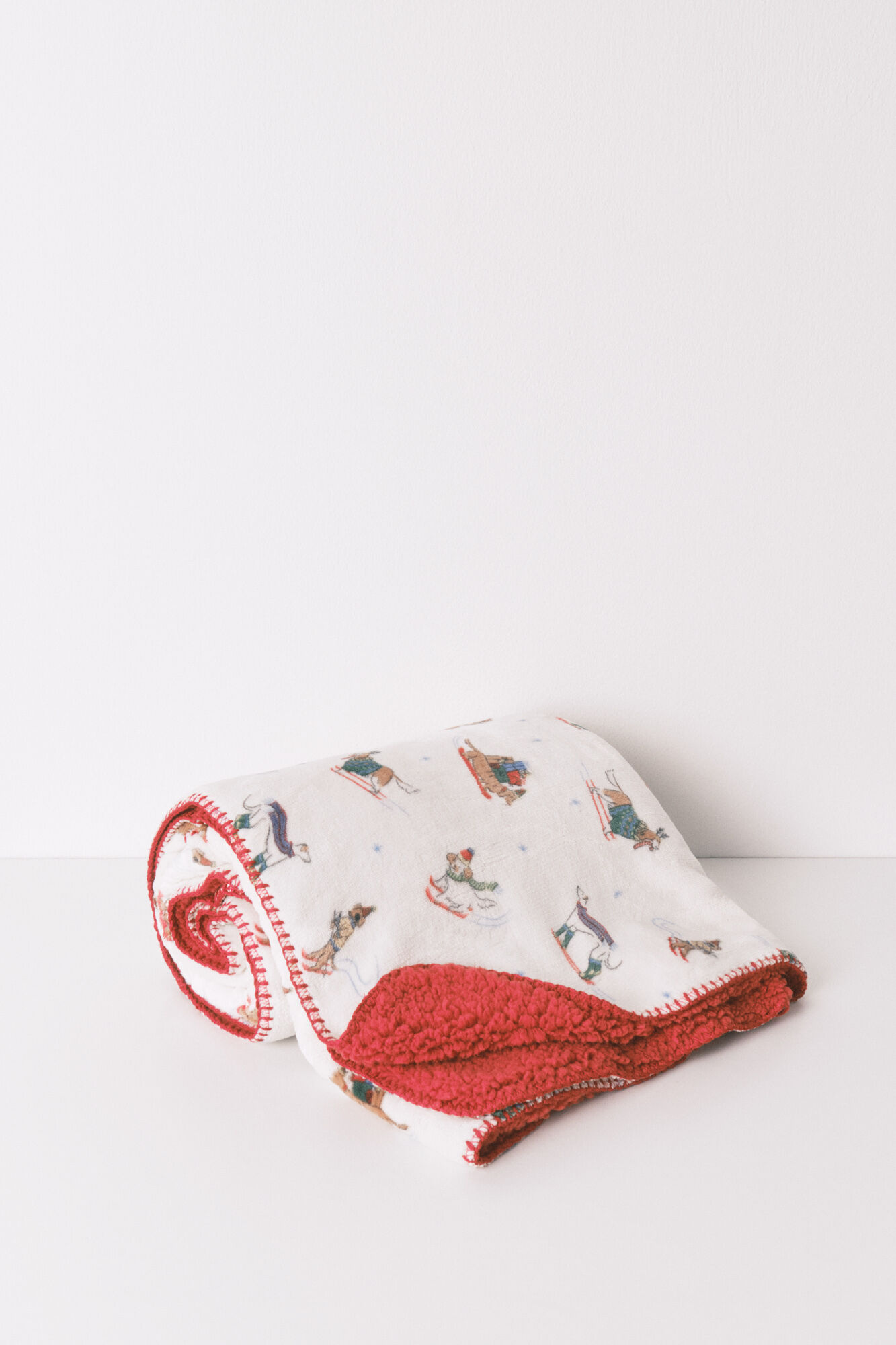 Women'secret Fleece blanket and faux shearling for dogs