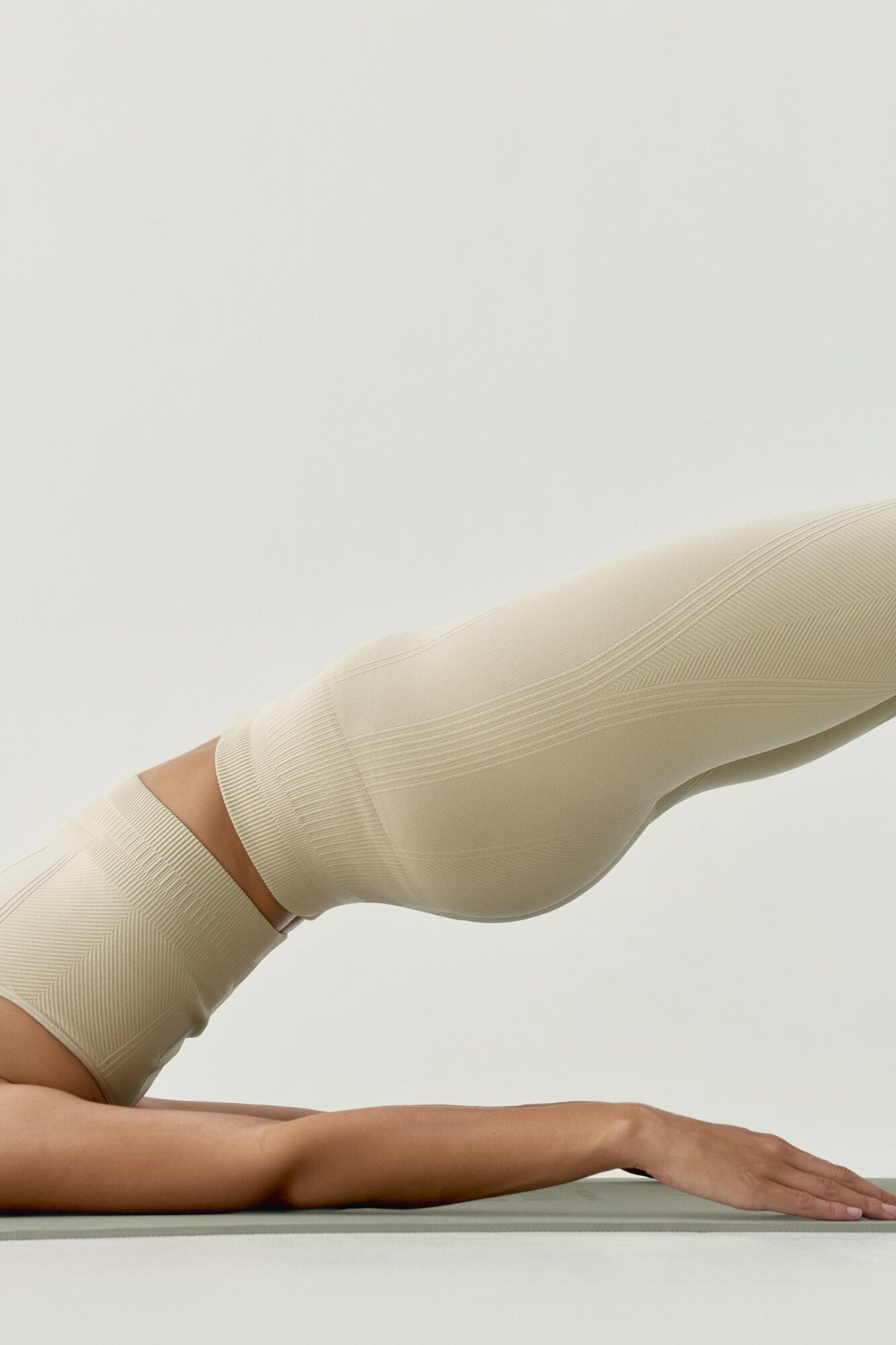 Born Living Yoga Top Kamay Stone