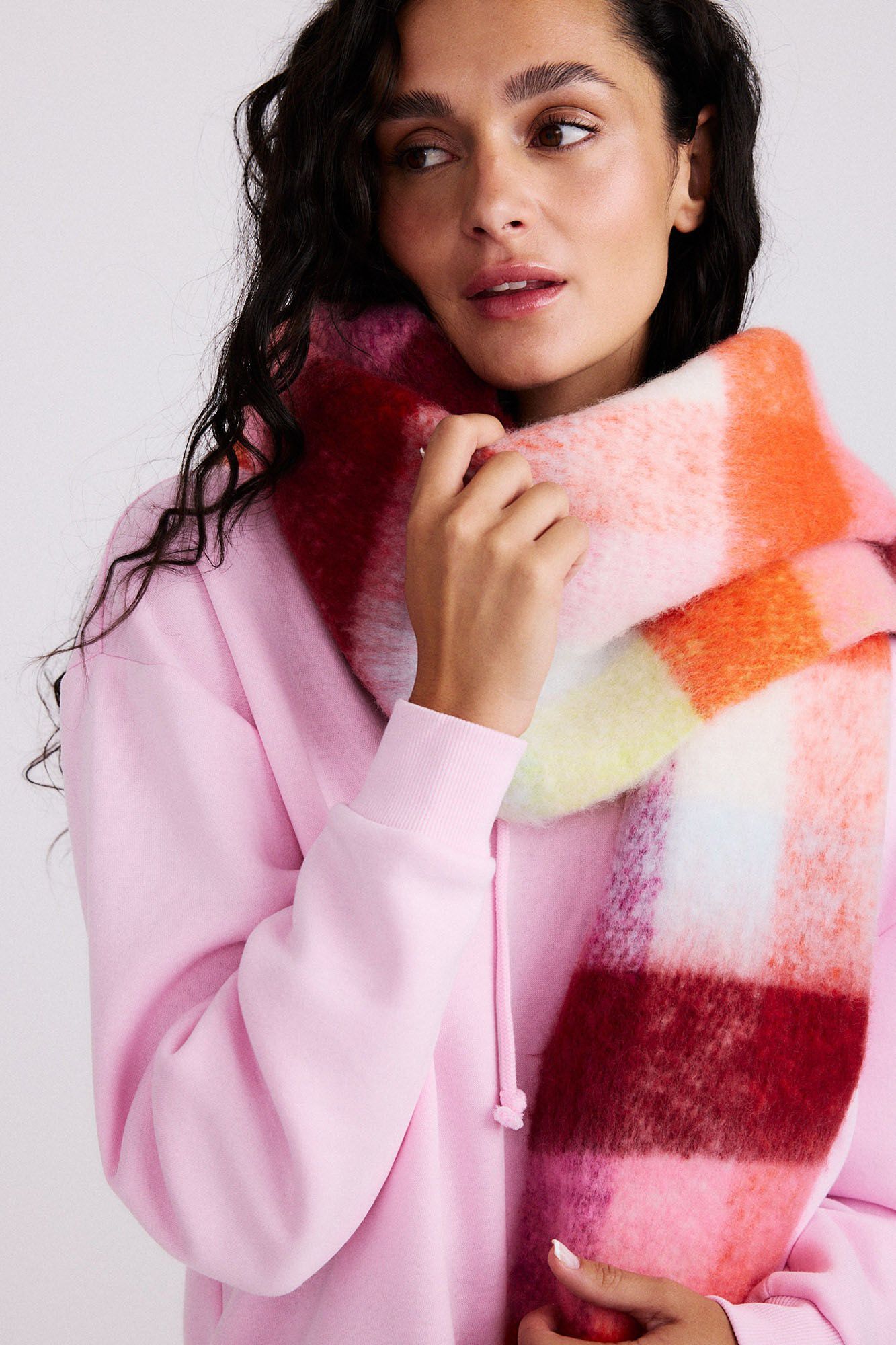 Pieces Bufanda larga estampada
