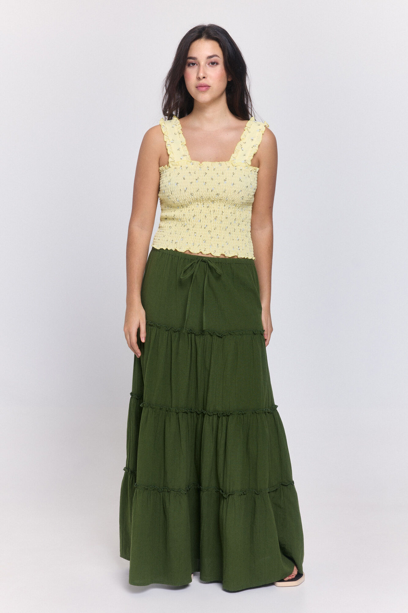 Pieces Paperstraw-Korb mit Henkeln