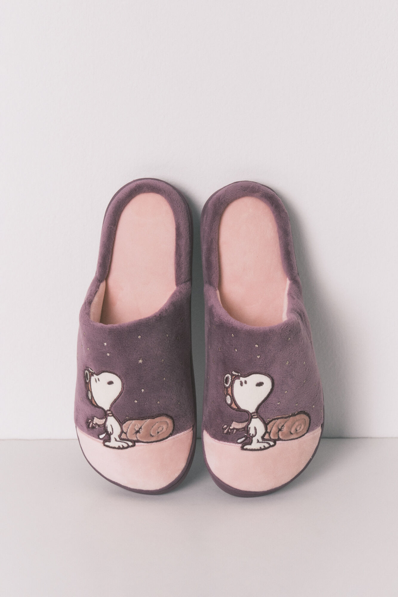 Women'secret Purple Snoopy slippers