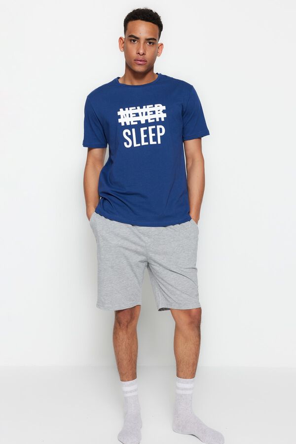 Buy Trendyol Basic Regular Fit T Shirt In Black | 6thStreet UAE