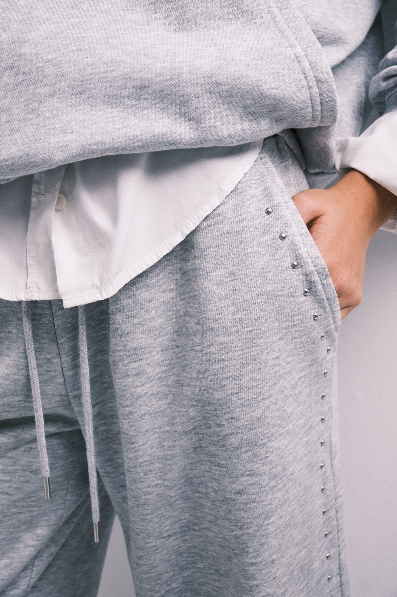HI&BYE Grey long trousers with studs