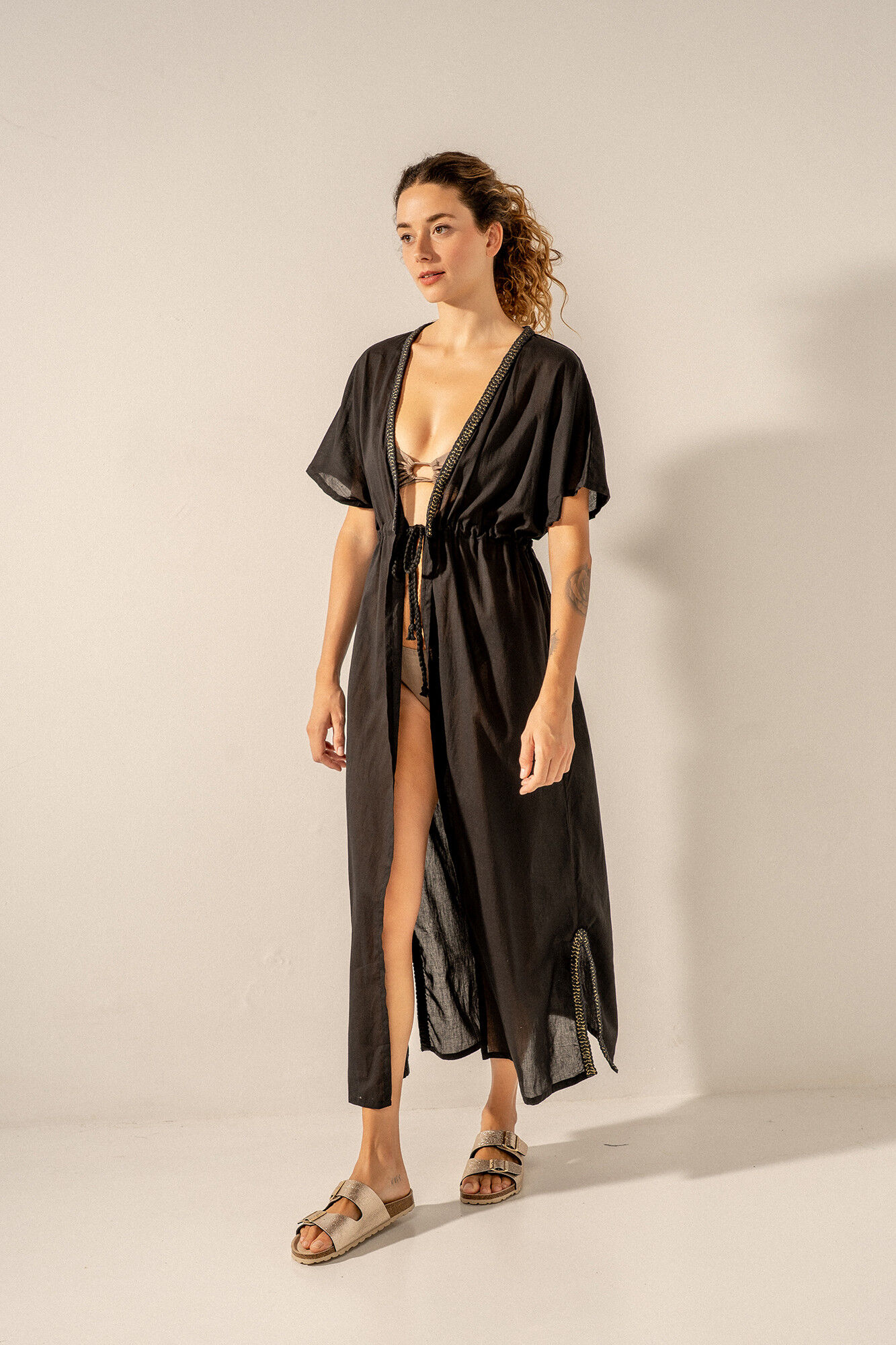 Abbacino  T&uacute;nica em viscose com detalhes metalizados