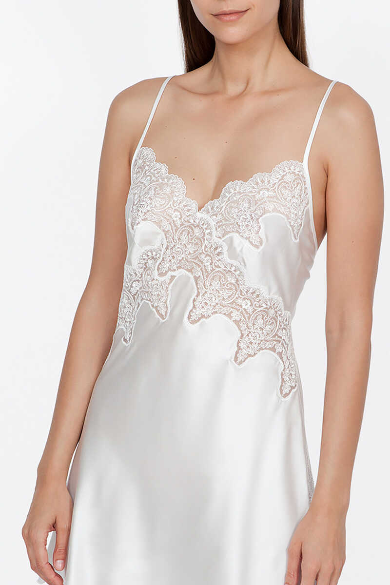 Womensecret Ivette Bridal nightgown in satin with white embroidery beige