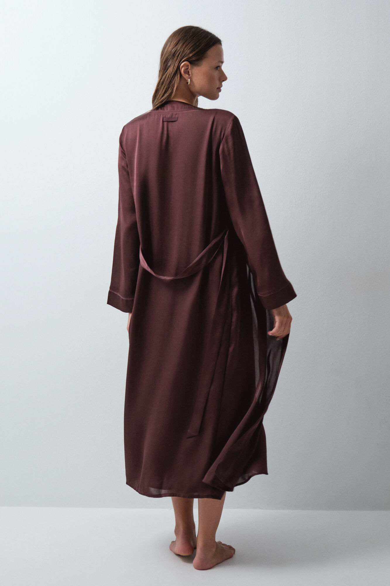 Women'secret Burgundy satin-finish long robe with belt