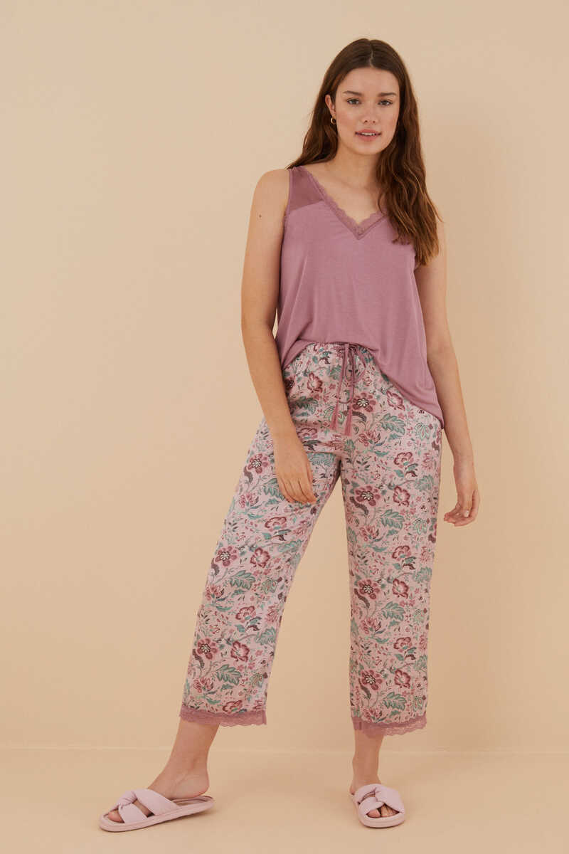 Womensecret Floral pyjamas with a vest top and Capri bottoms in satin viscose pink