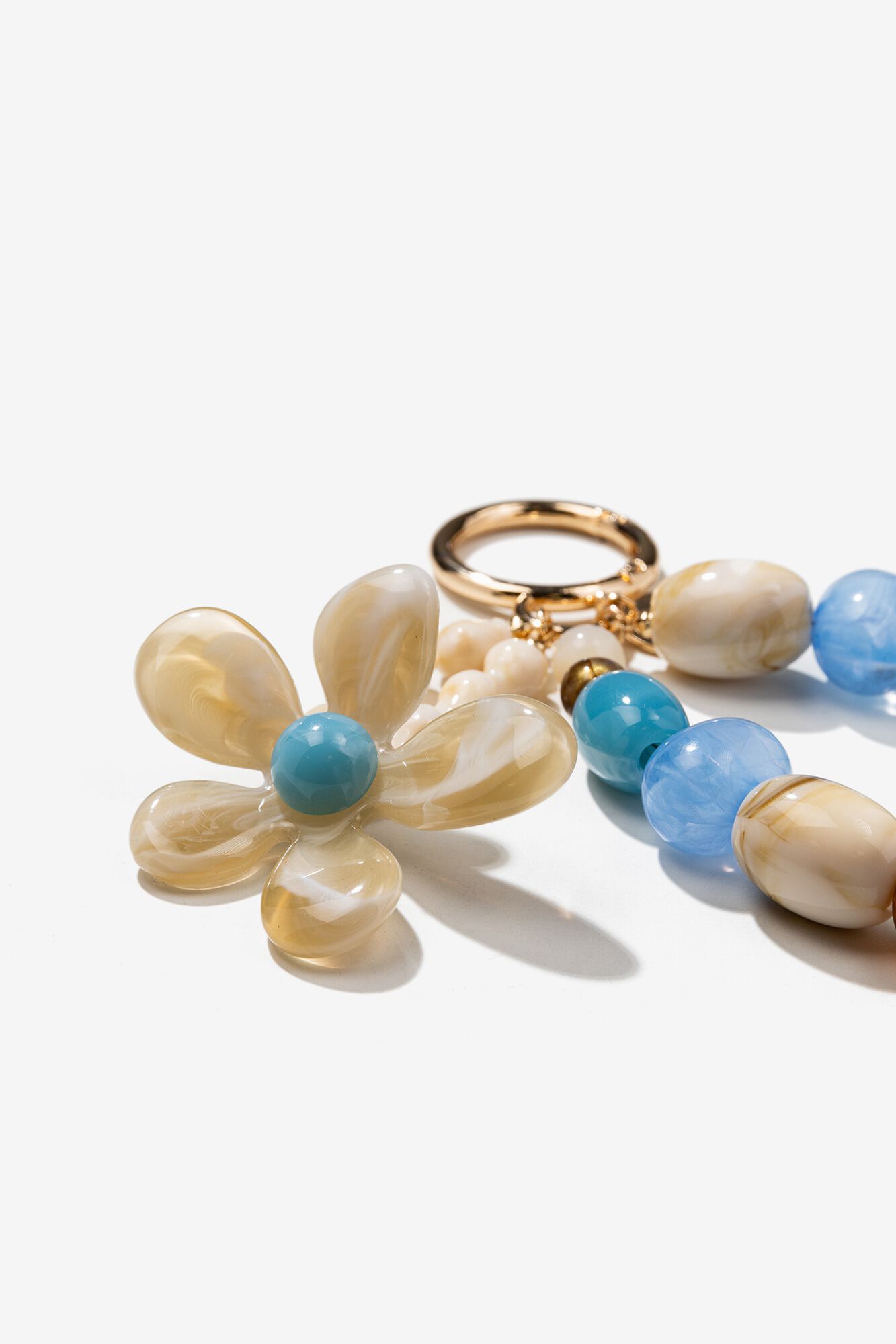 Vilanova Llavero con cuentas florales