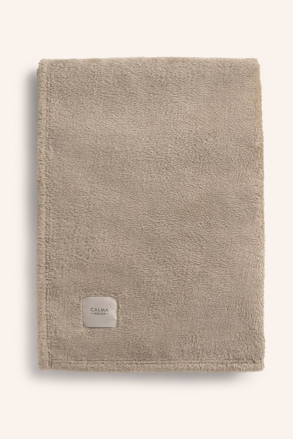 Calma House Plaid de pelito suave en color piedra Pooh beige