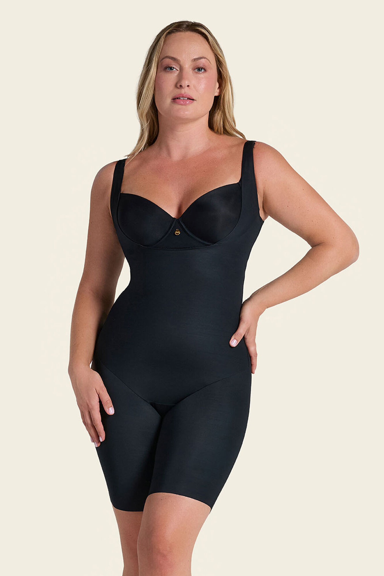 Leonisa Body pecho libre ultraliviano de control fuerte