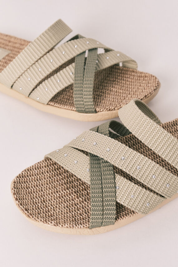 Sandalias tiras verde