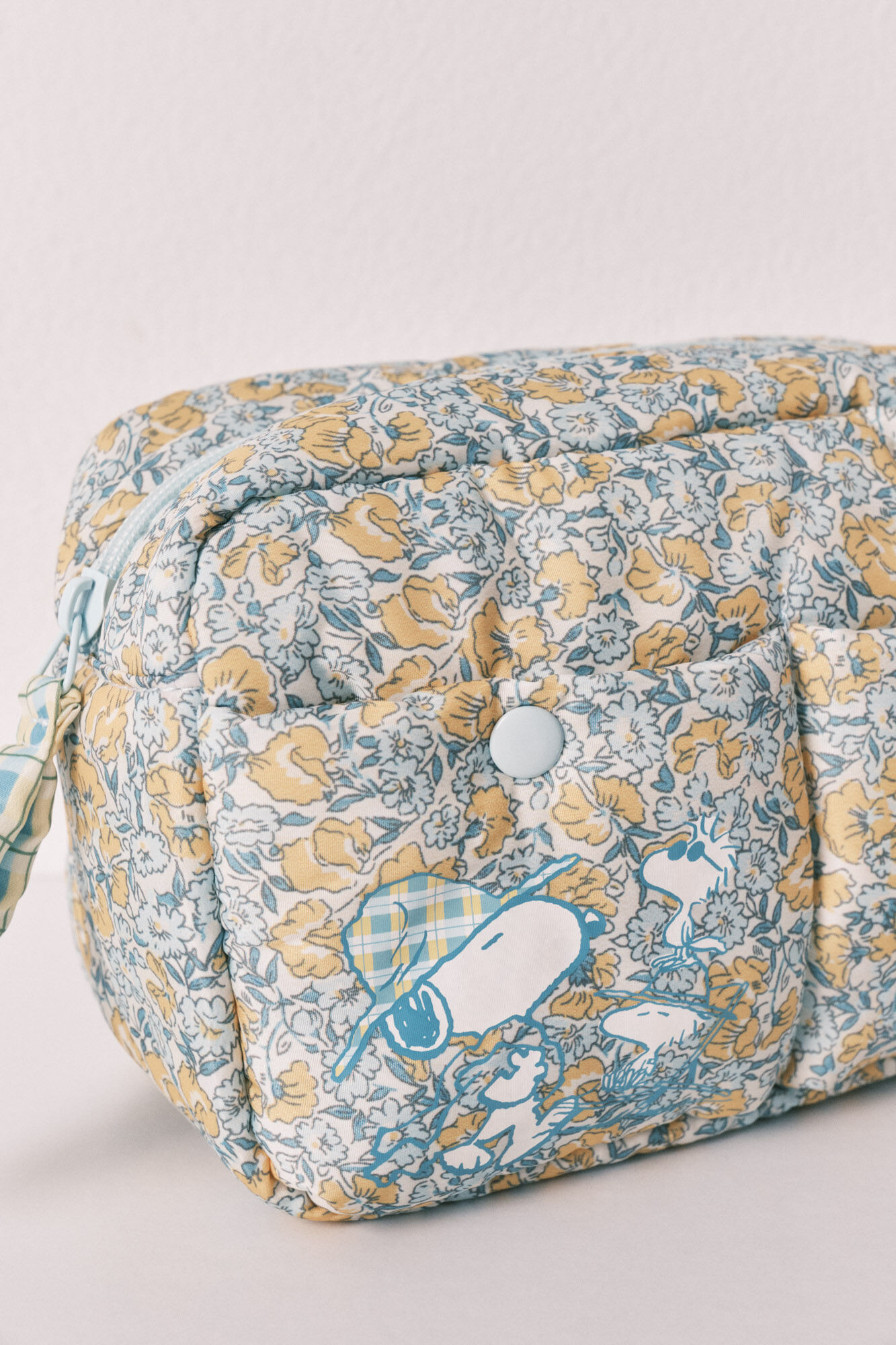 Women'secret Snoopy floral medium vanity case