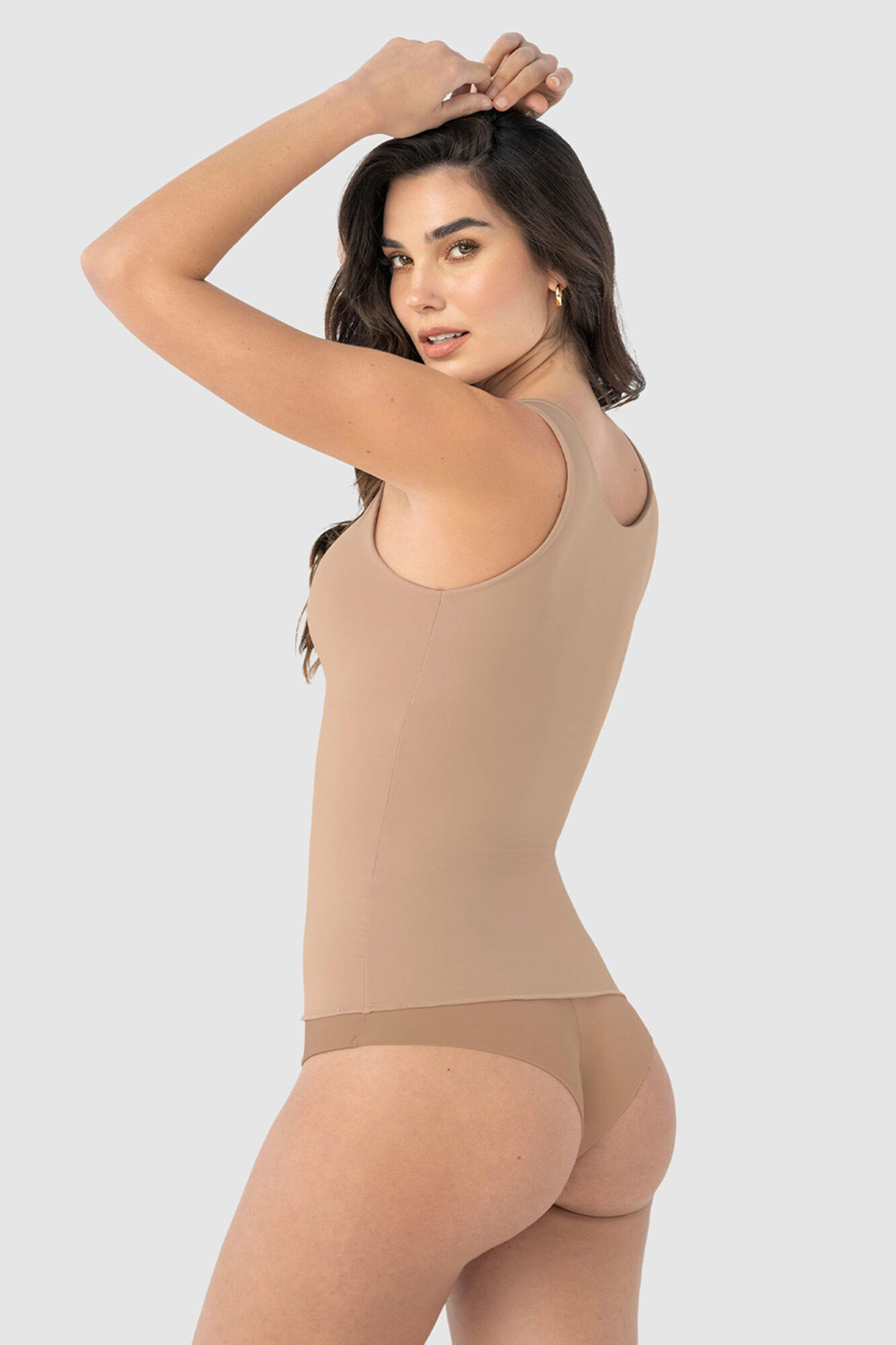 Leonisa Camiseta de control moderado con doble capa en abdomen