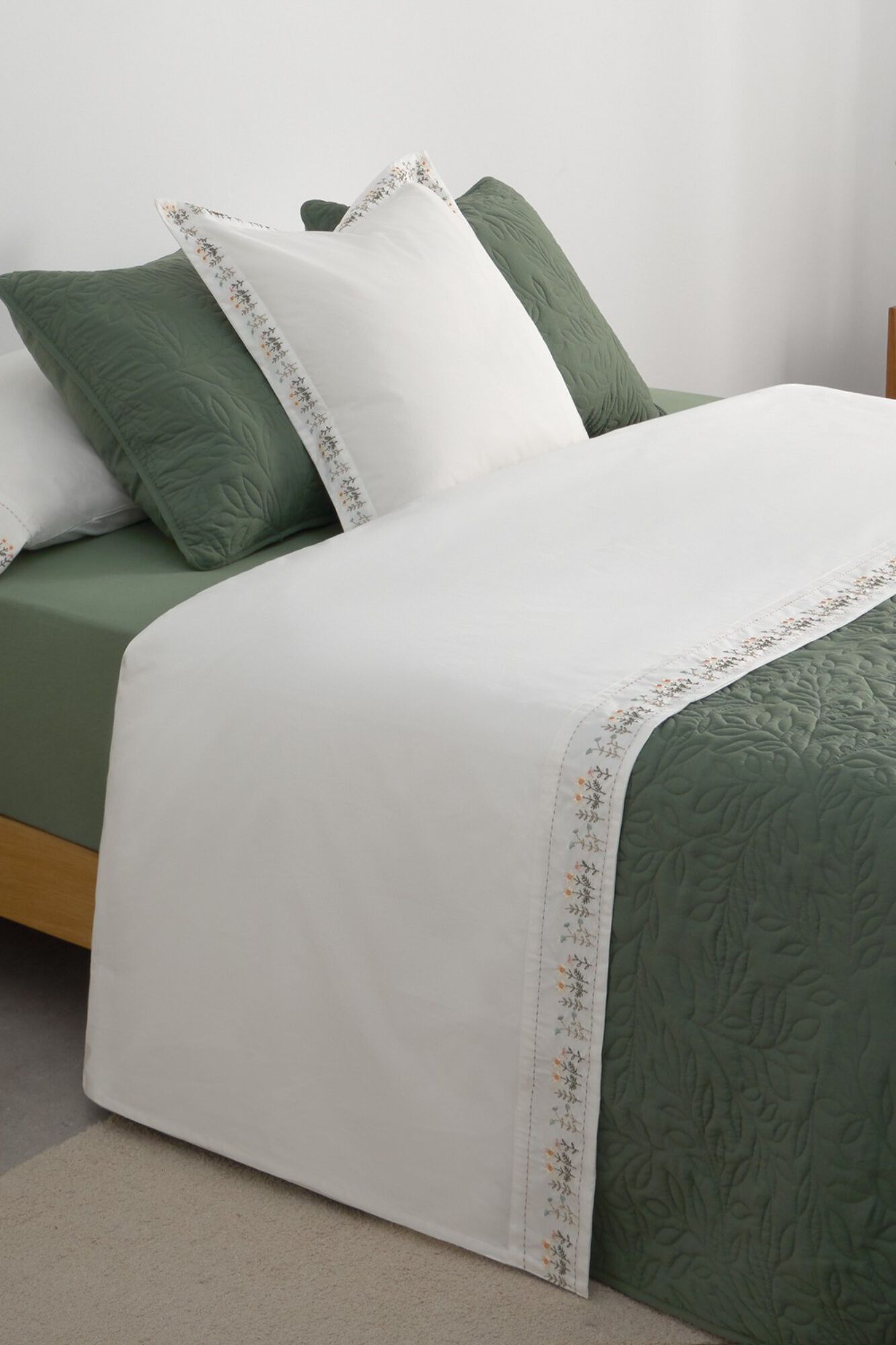 Textura Embroidered sheet