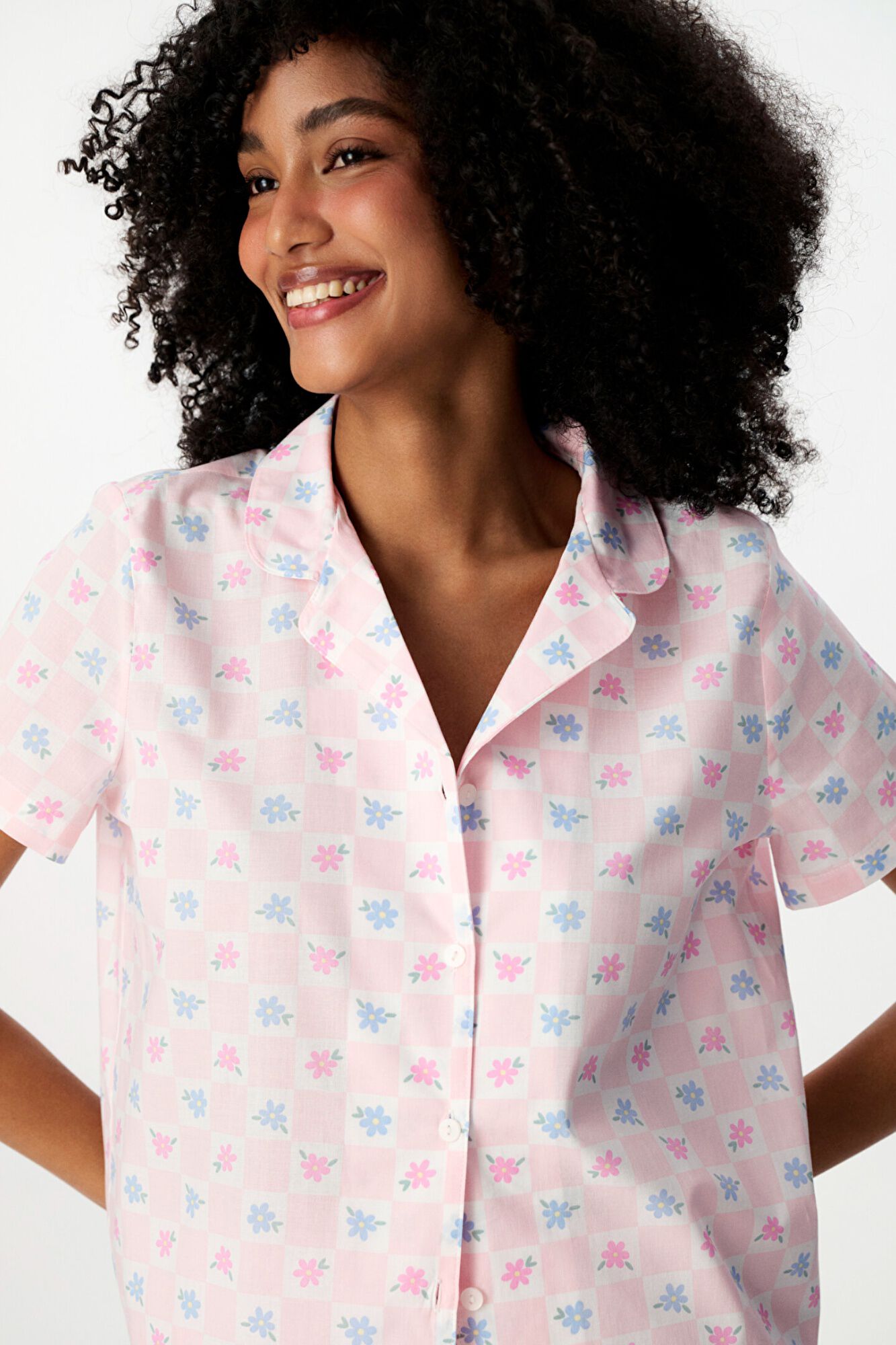 Penti Conjunto camisa e cal&ccedil;&otilde;es de flores