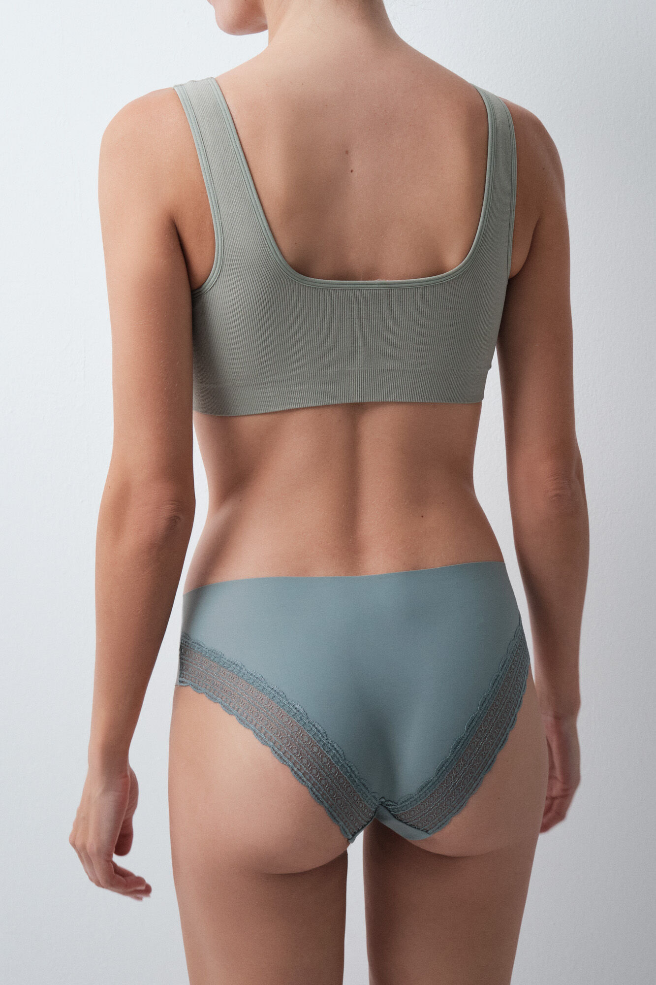 Women'secret Braga cl&aacute;sica clean cut encaje verde
