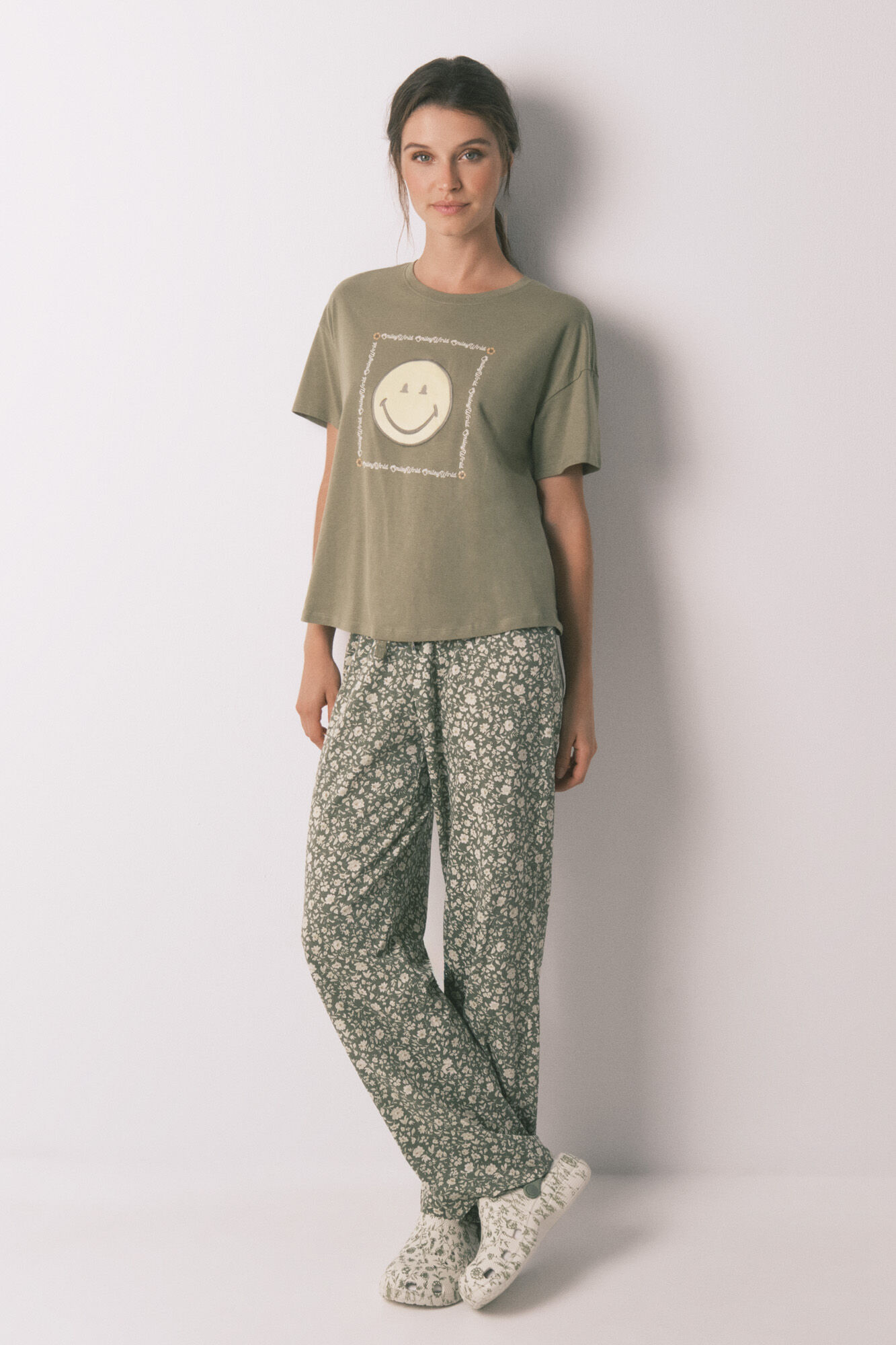 Women'secret Duga pidžama od 100% pamuka, boje Smajli u kaki boji