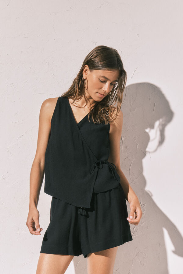 Women'secret Black gilet and short set black