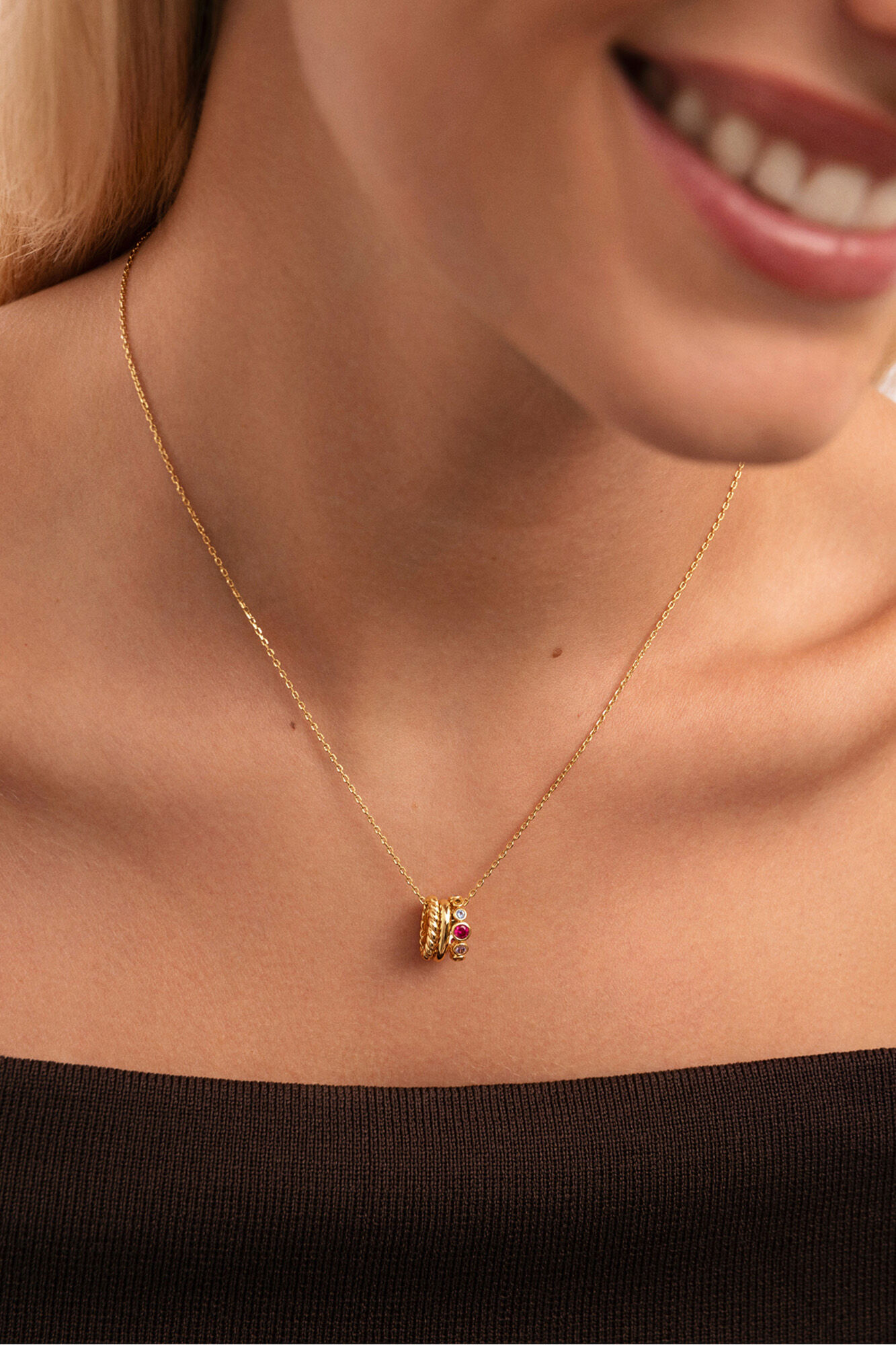 Singularu Halskette Pebble Family Colors vergoldet